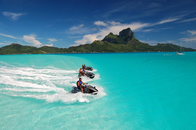 Bora Bora 4WD Tour Including Lunch at Lucky House & Jet Ski Tour - Who should book this experience