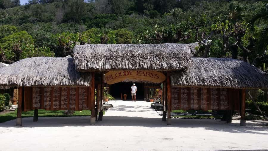 Bora Bora Adventure Day: 4X4 and Jet Ski with Lunch - Why this land-and-sea pairing works