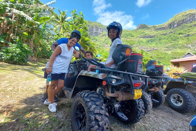 Bora Bora Atv-Quad Tours - Climbing toward Mount Popoti