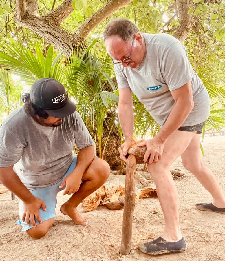 Bora Bora: Full day Lagoon Safari & Lunch on a Motu - ST - What the guides add to the day