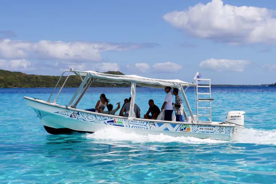 Bora Bora: Jet Ski, Lunch & Shark/ Ray Safari - Starting with a jet ski around Bora Bora