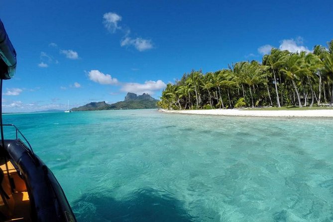 Bora Bora Private Lagoon Tours - Why a private Bora Bora lagoon trip feels different