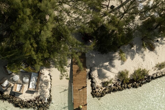 Day on a private island in Bora Bora - alone in the world - Ukulele music and a warm Polynesian welcome
