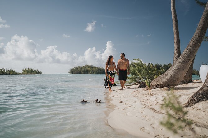 Day on a private island in Bora Bora - alone in the world - Photo sessions and traditional Polynesian weddings