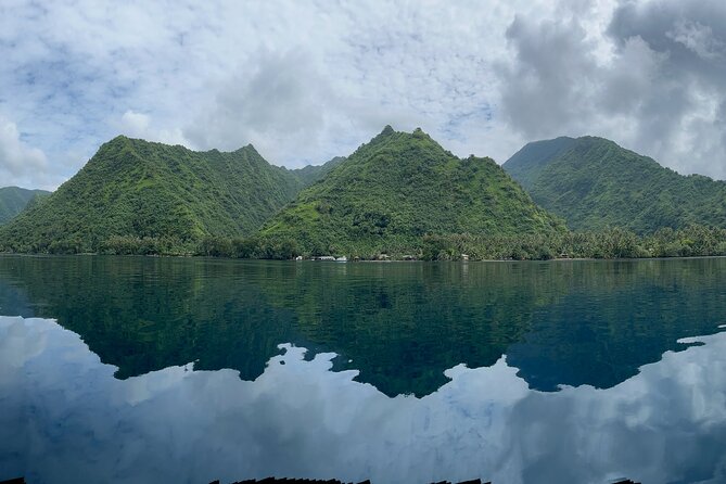 Excursion to discover the authentic Tahiti Peninsula 4:00 - The Tahiti pearl farm stop