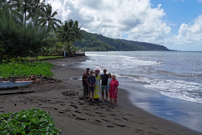 Explore Tahiti in depth in a day - A two-hour lunch in Fa’aone