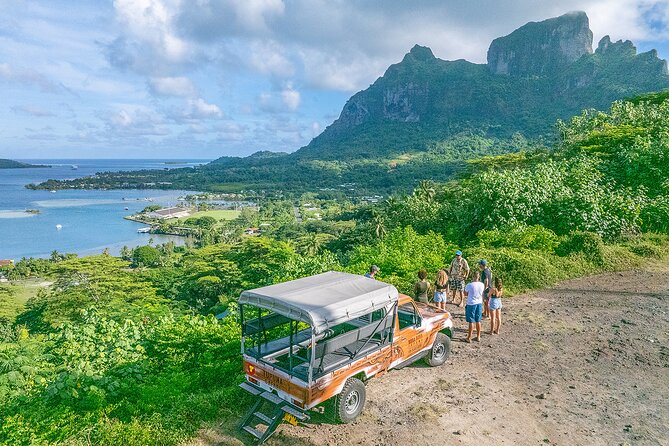 French Polynesia Snorkeling and 4X4 Adventure Tour with Buffet - Guides, group size, and the feel of the day