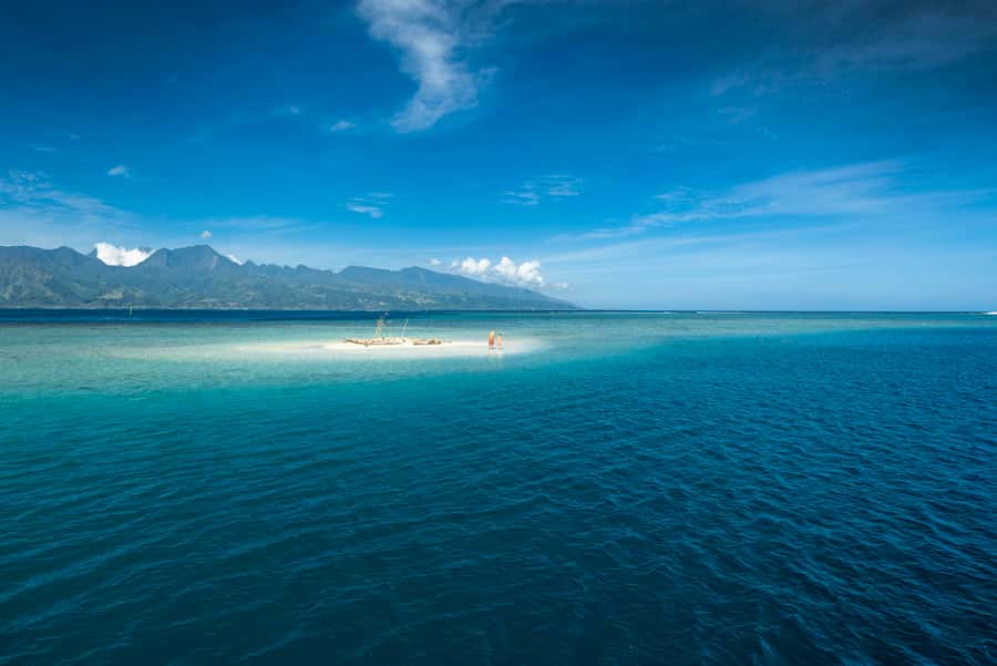 From Papeete: Tahiti Highlights Full-Day Private Tour - Taravao Lookout and the shape of Tahiti