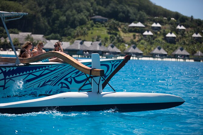 Full Day Lagoon Group Tour in Bora Bora with Lunch - Motu lunch with fish beneath your feet