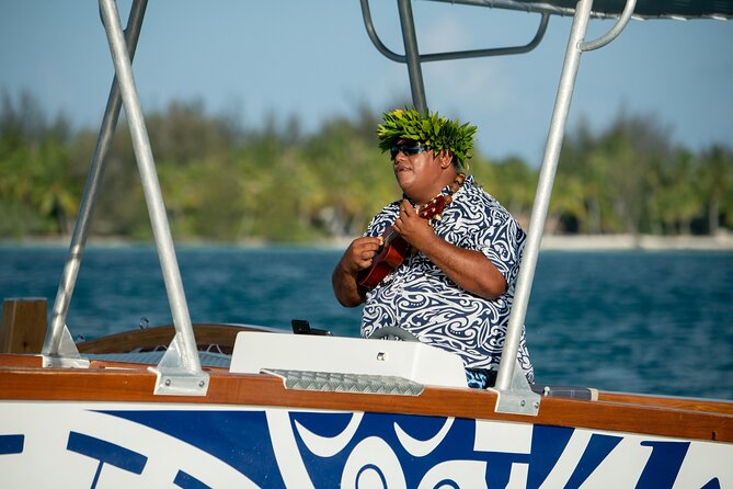 Half-Day Private Luxury Tour from Bora Bora - Meeting stingrays in Bora Bora’s lagoon