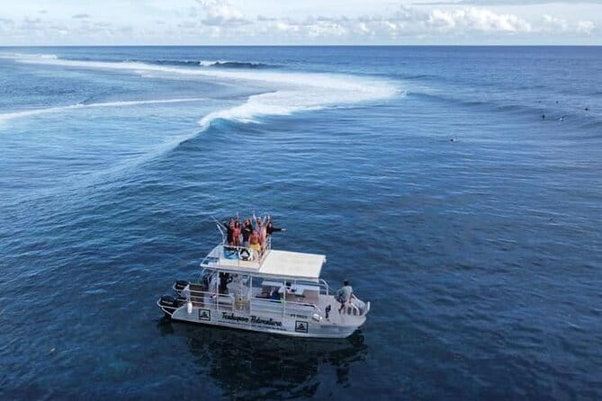 Half-Day Sailing Trip on the Lagoon of Tahiti Comments - A personal style of guiding with Thibaut or Tiare