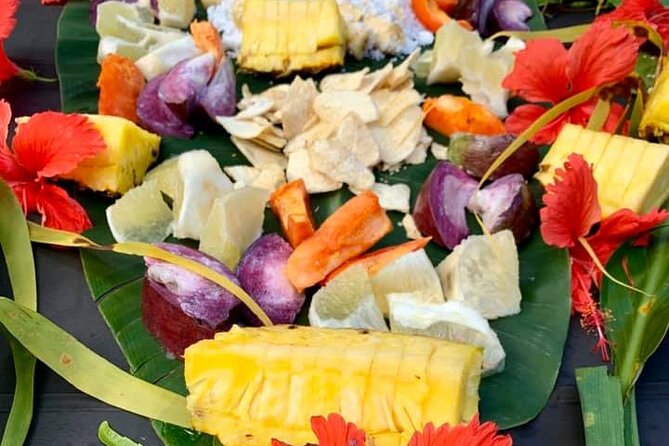 Half-Day Tour of Moorea Island in a Small Group - Rotui fruit juice and local products