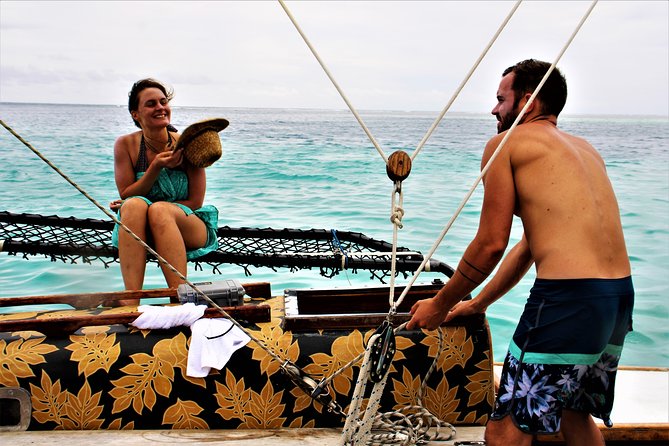 Introduction to sailing and discovering the lagoon - Snorkeling with rays, sharks, fish, and tikis