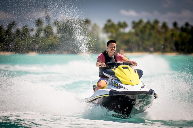 Island jet tour - Riding the turquoise lagoon around Bora Bora