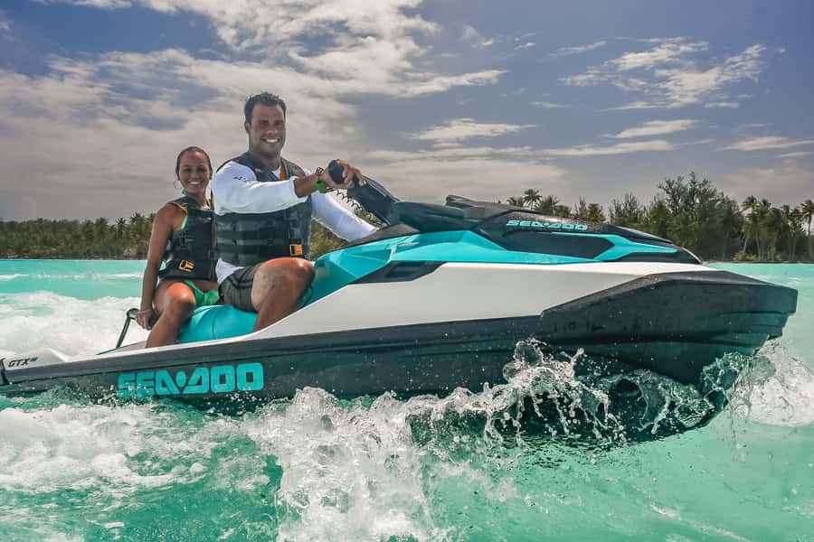 Jet Ski Around Bora Bora - Speed Through Paradise - The safety briefing and first minutes