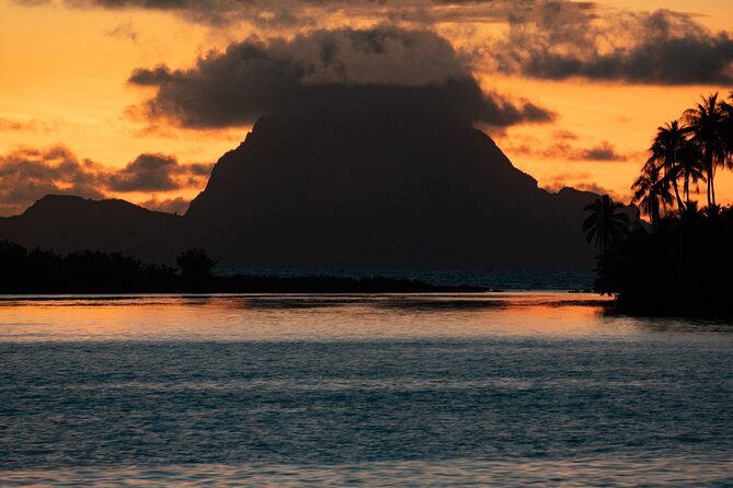 Lagoon Service Private Sunset Cruise - Ukulele music and a more personal guide