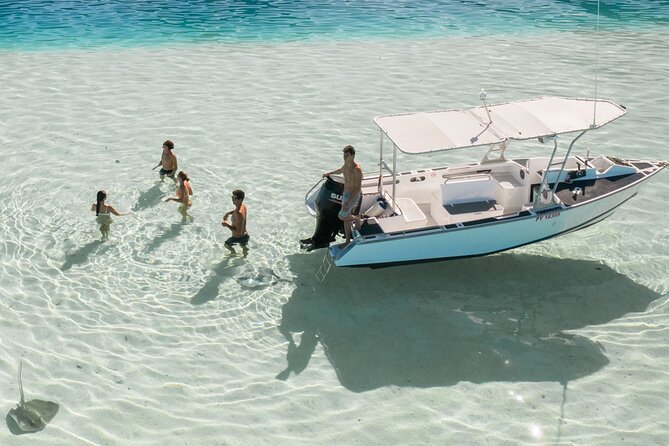 Lagoon Tour in Moorea in Small Group with Lunch - Starting at 8:00 a.m. at Coco Beach