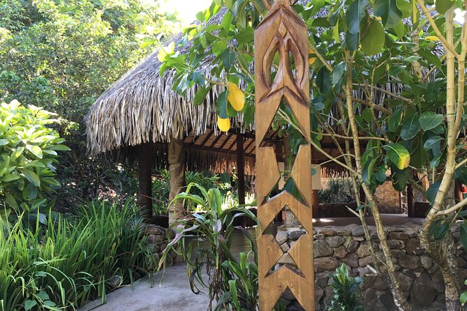 Land and Sea cultural tour to discover traditions, heritage and the lagoon - Lunch with your feet in the water