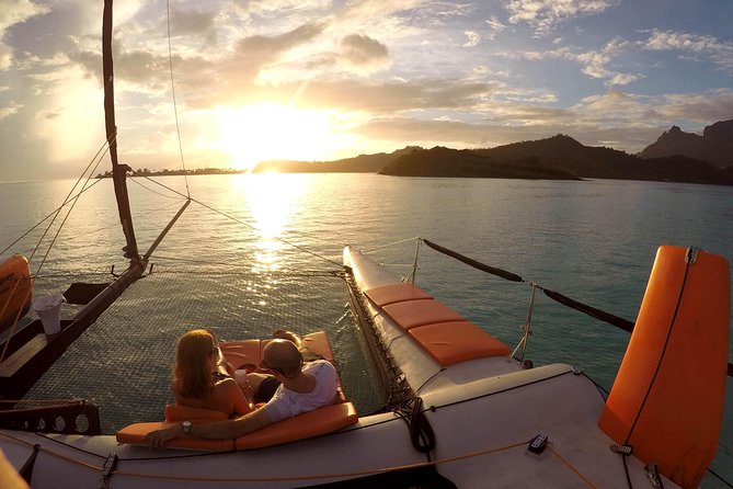 LUXURY Catamaran Bora Bora : The Sunset Escape - What this Bora Bora sunset sail is really like