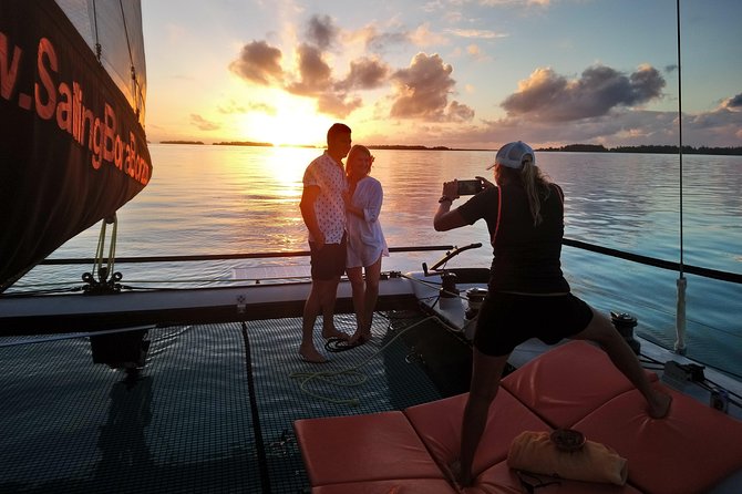 LUXURY Catamaran Bora Bora : The Sunset Escape - Boarding at your hotel dock