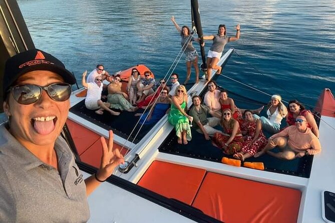 LUXURY PRIVATE Catamaran Bora Bora : The Sunset Escape - Drinks, snacks, and the small comforts