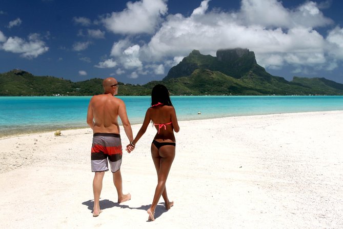 LUXURY PRIVATE Catamaran : Full-Day Sail & Polynesian Motu Lunch - A private morning on Bora Bora’s lagoon