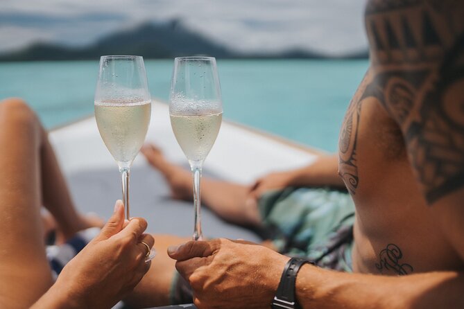 Luxury Private full day tour & Motu lunch in Bora-Bora - Four hours among rays, sharks, and coral gardens