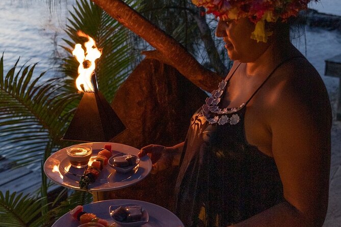 Luxury Private Sunset Cruise and Motu Dinner in Bora-Bora - Arriving at a tiny motu for dinner