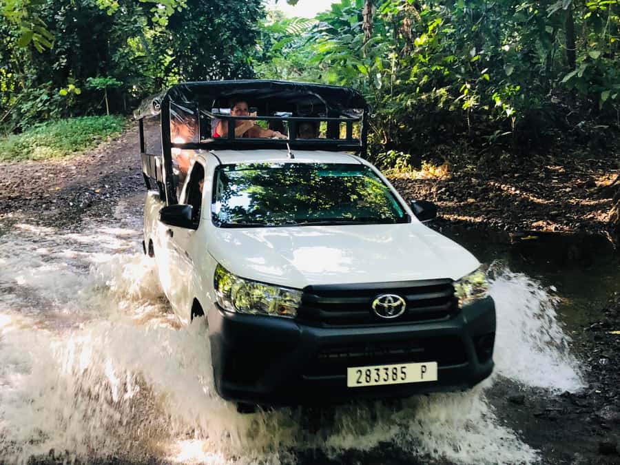 Moorea:4X4 safari excursion between land and sea with lunch - Why this Moorea 4x4 day works so well