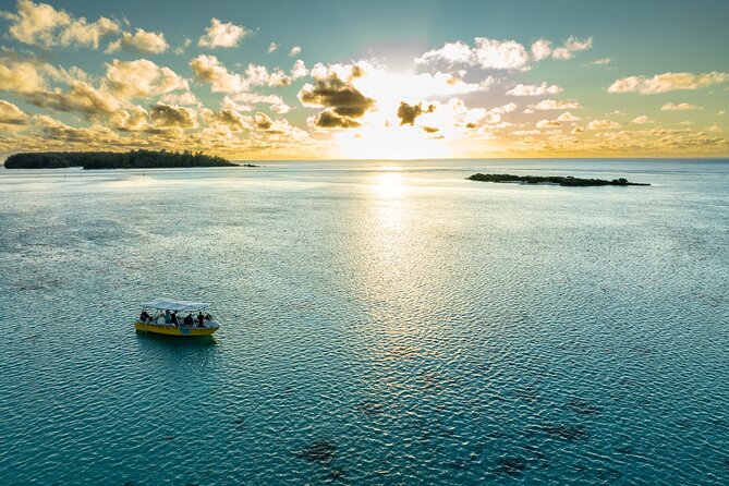 Moorea Sunset Boat Trip - Leaving the cruise quay at 4 pm
