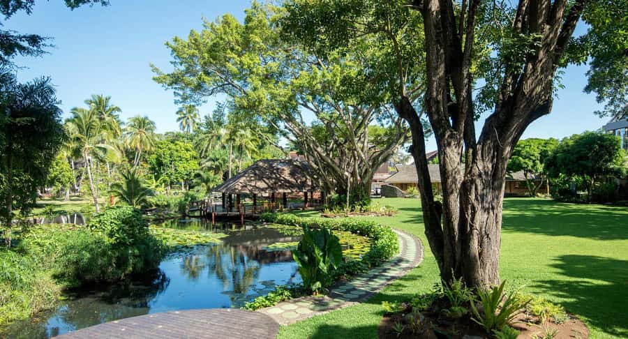 Papeete : walking tour - Bougainville Park and Papeete’s public face