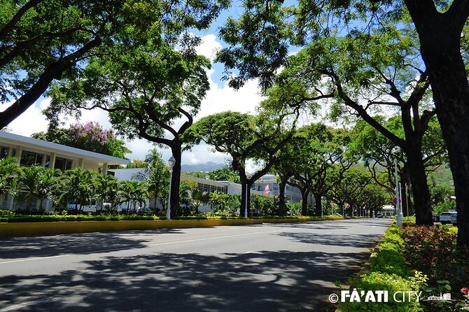 Papeete Walking Tour - Tahiti - The municipal market, 30 minutes of local life