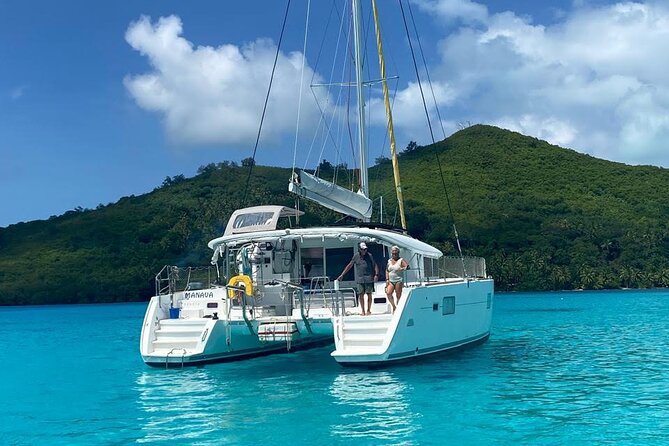 Polynesian atmosphere in Bora Bora Lagoon, Tapas and Cocktail - Booking ahead and managing the weather