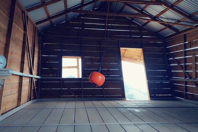 Private and guided visit to Mystery House Raiatea - More than a photo stop