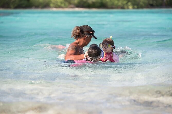 Private Bora Bora Lagoon Experience - Family groups and nervous swimmers