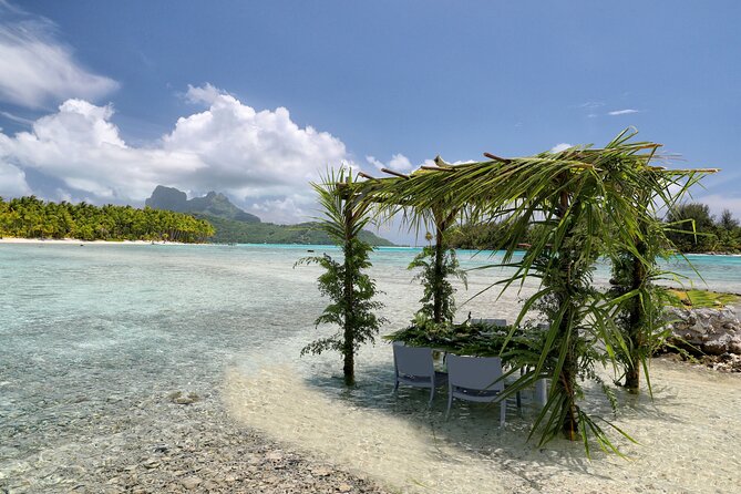 Private Bora Bora Lagoon & Water Lunch Experience - The private motu lunch
