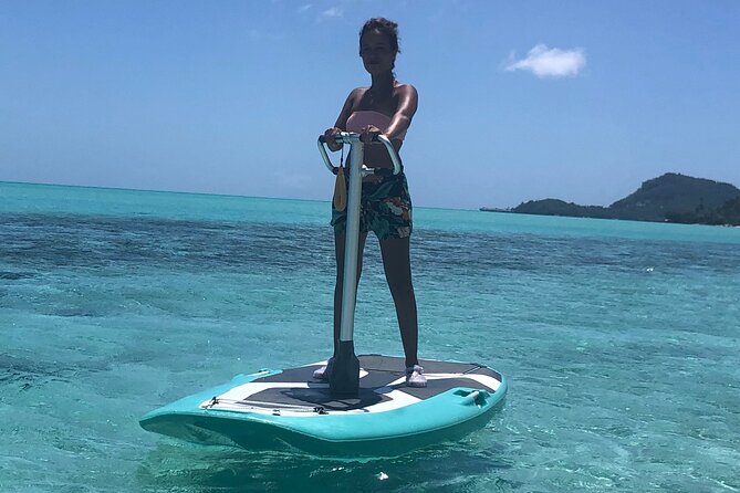 Private Electric Paddle Cruise in Bora Bora - Cruising at a gentle 7 km/h