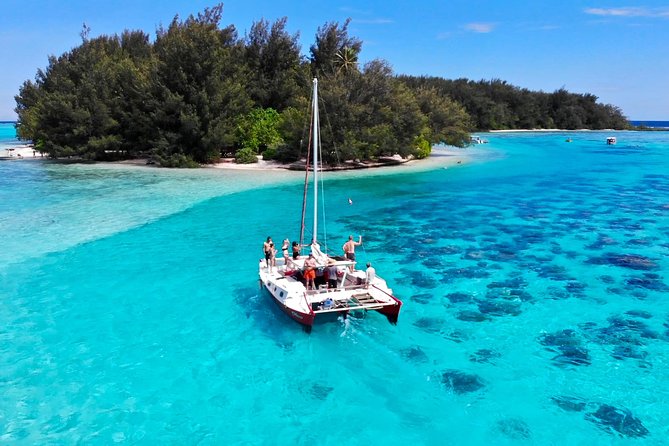 PRIVATE Full Day Tour : Moorea Snorkeling & Sailing on a Catamaran named Taboo - Snorkeling coral gardens, turtles, and rays