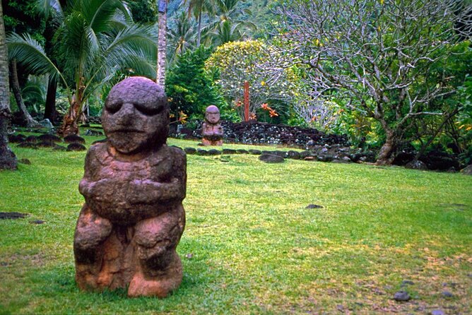 Private Full Day Tour of Tahiti - Arahurahu Marae and the older Tahiti