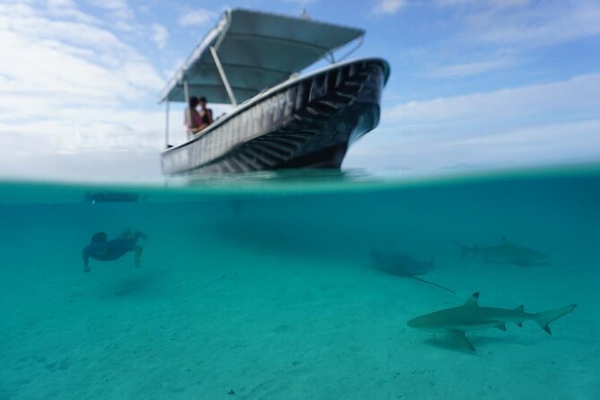 Private Lagoon Exploration and Snorkeling in Moorea - Moorea’s lagoon, seen from a private boat