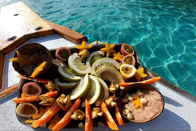 Private sailing adventure - Fruit, drinks, and local snacks between water activities