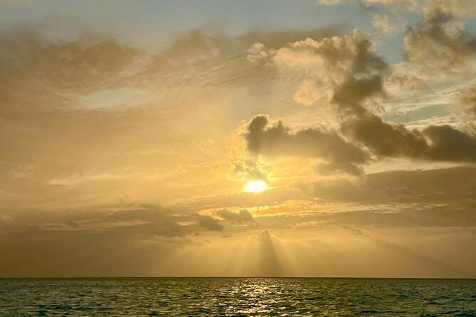Private sunset cruise in Bora Bora - Coco’s island stories add more than scenery