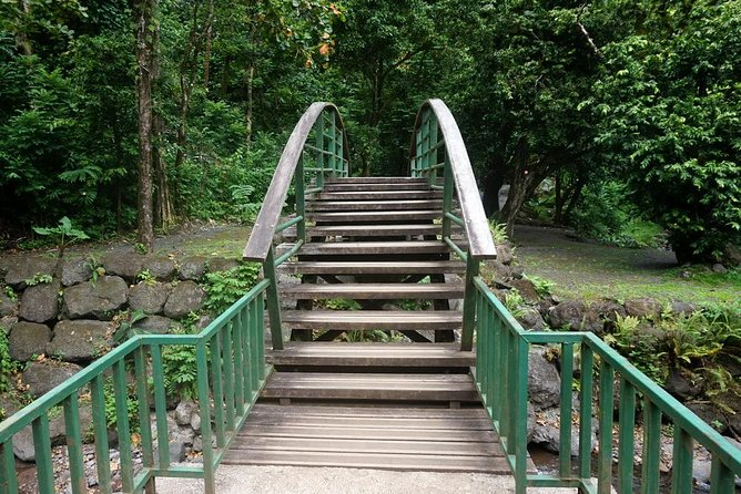 Private Tahiti Circle Island - Waterfalls, Black Sand & Views - Comfort matters when you circle Tahiti by road