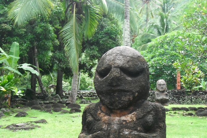 private Tahiti island discovery - Arahoho Blowhole and a quiet coastal bay