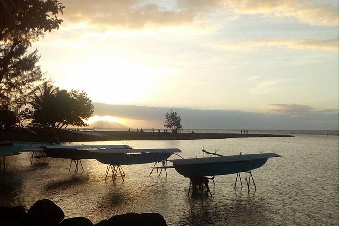 private Tahiti island discovery - Point Venus, black sand and Tahiti’s past
