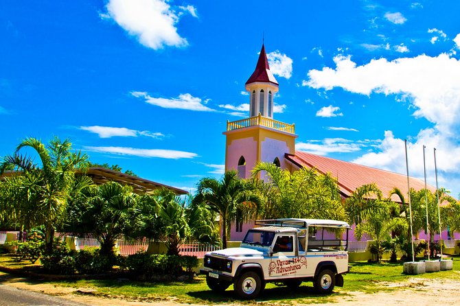 Private Tour: Bora Bora by 4WD - A stop at a fruit plantation