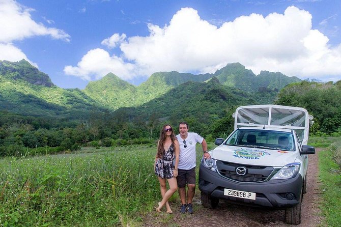 Private Tour Moorea 4WD - Belvedere Pineapple Farm, Magic Mount. - Belvedere Lookout, Moorea’s first great panorama