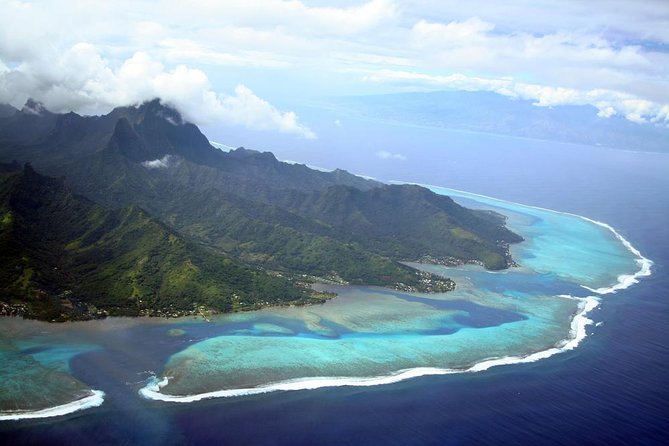 Private Transfer: Tahiti Airport to Hotel or Cruise Port - Meeting your driver at Faaa Airport