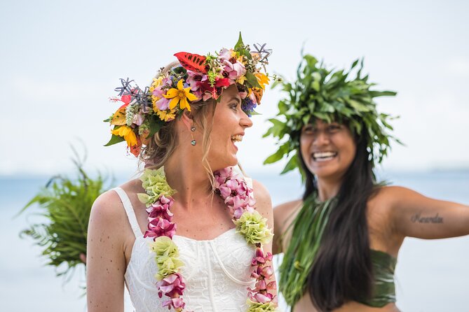 Professional Photo Shooting in Moorea, unique session adapted - Who will enjoy this most