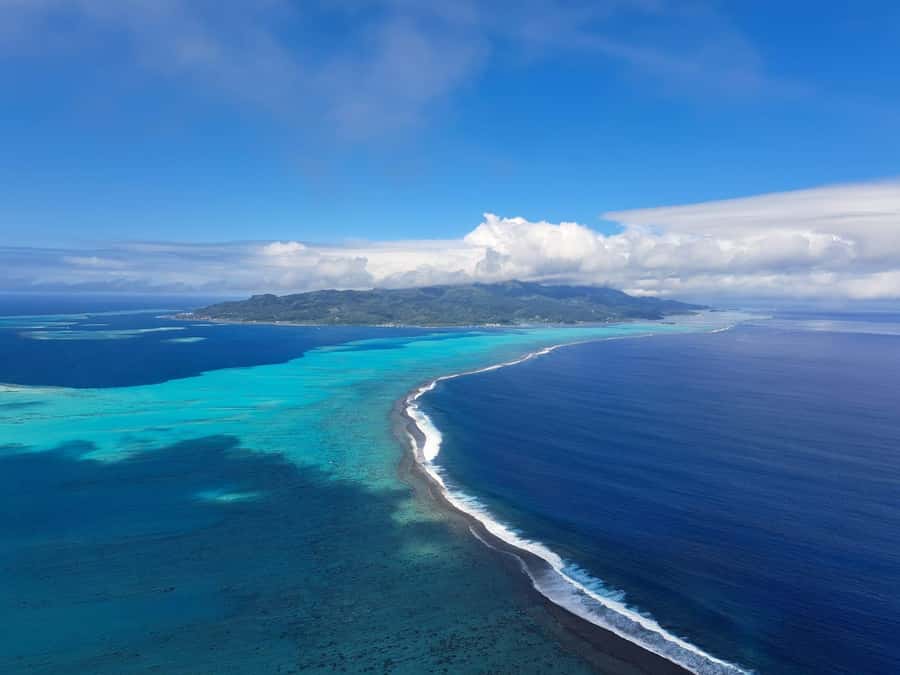 Raiatea: Bora Bora and Taha'a Private Scenic Flight one hour - A full circuit of Taha’a, the vanilla island